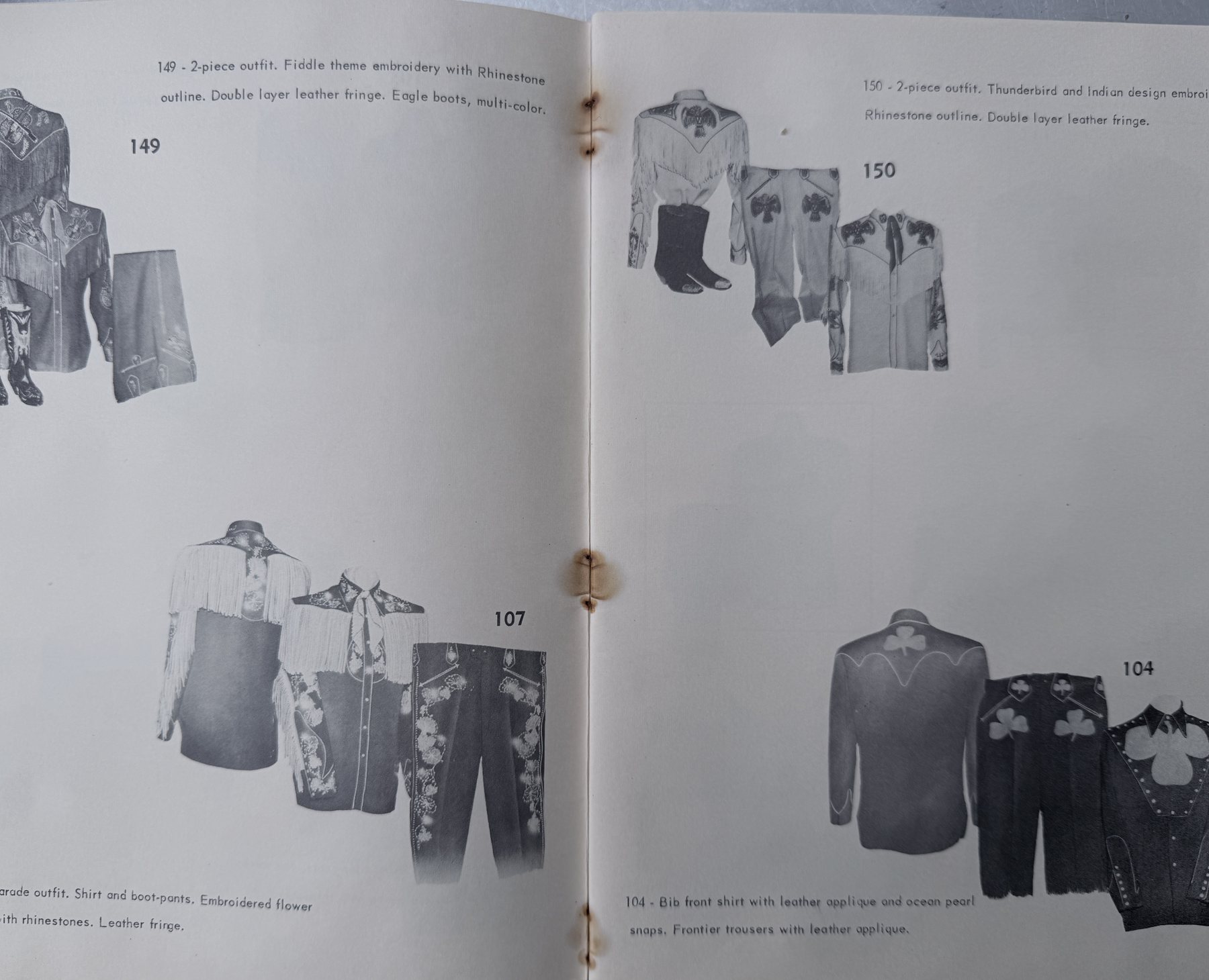 Catalogue one, photograph 5 of 27