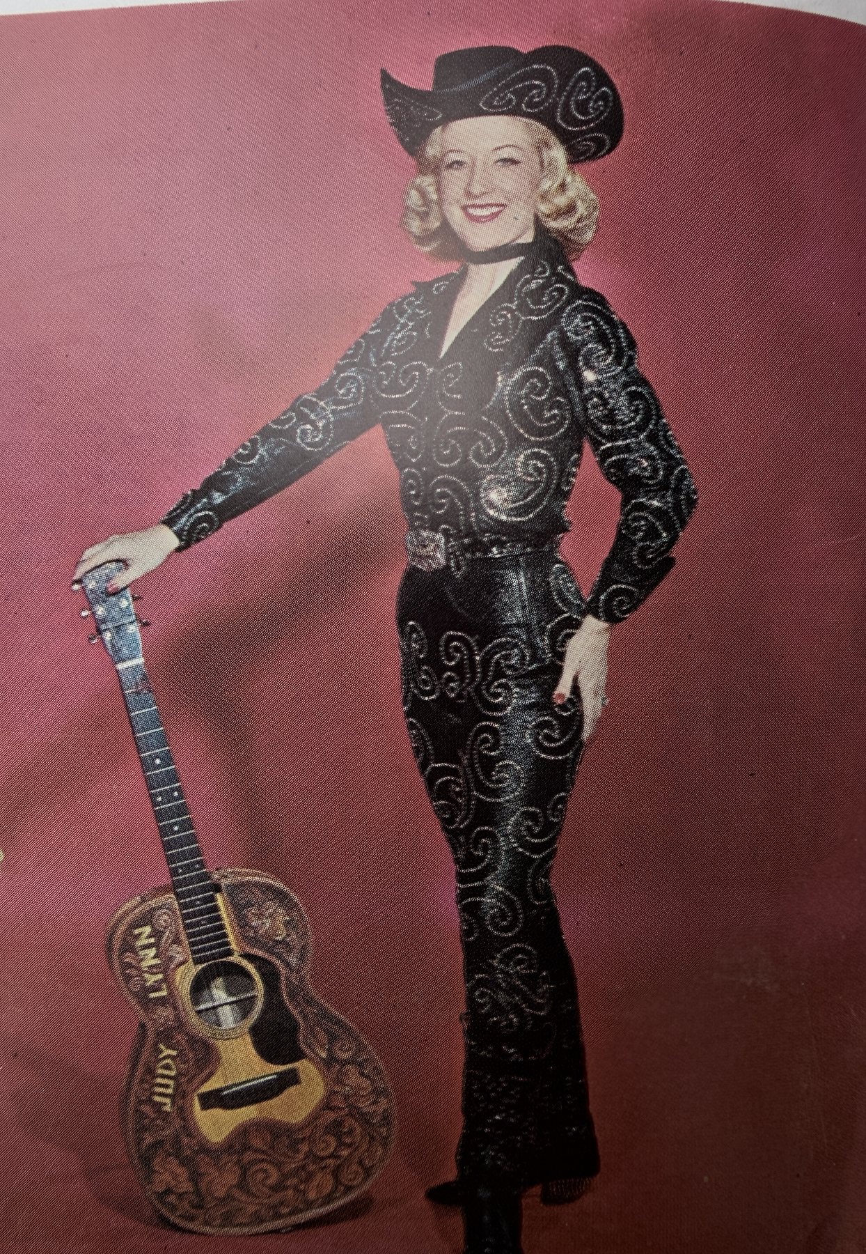 Catalogue three, photograph 41 of 86