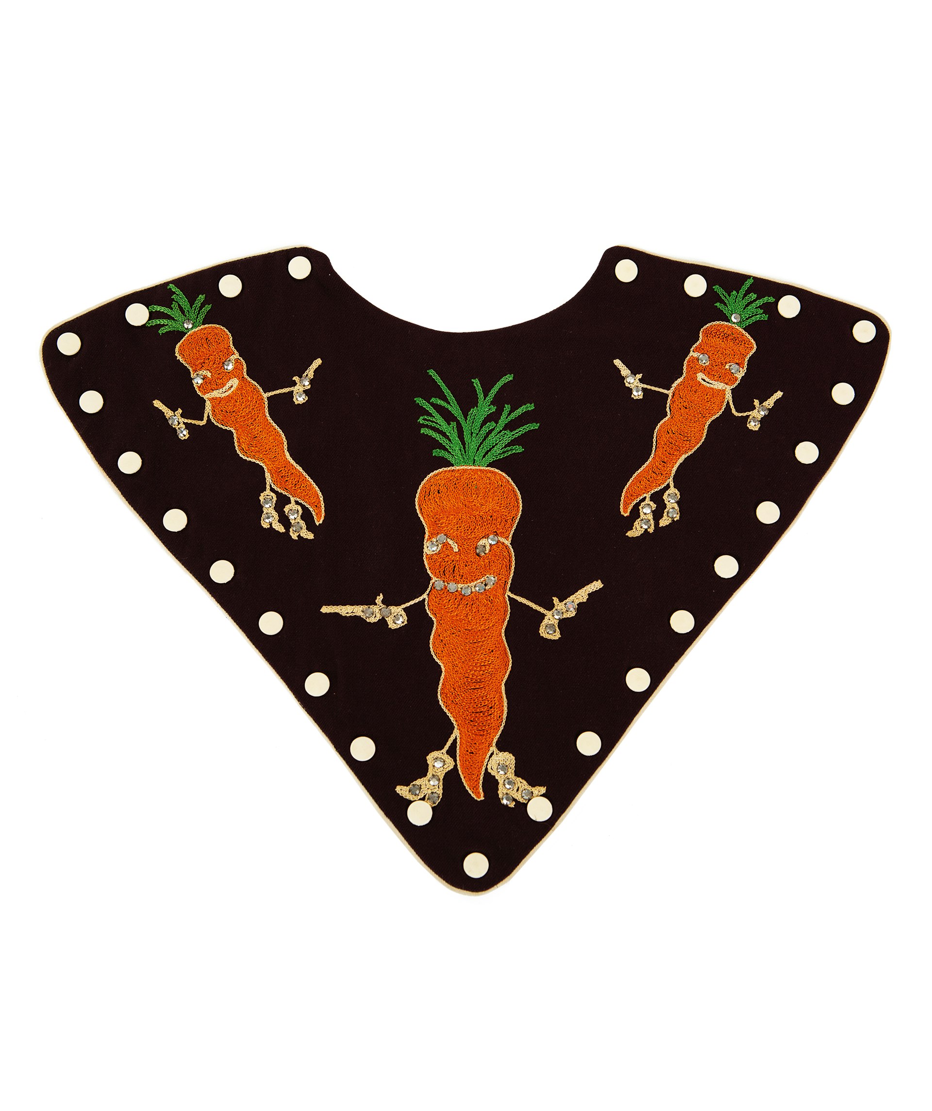 Les ‘Carrot Top’ Anderson’s detachable costume bib, presented by the Country Music Hall of Fame and Museum.