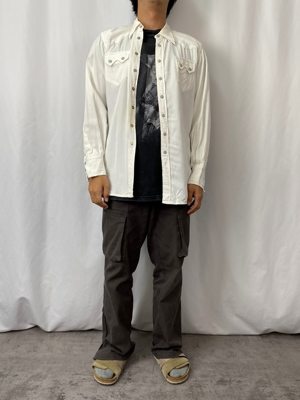 White Western shirt worn