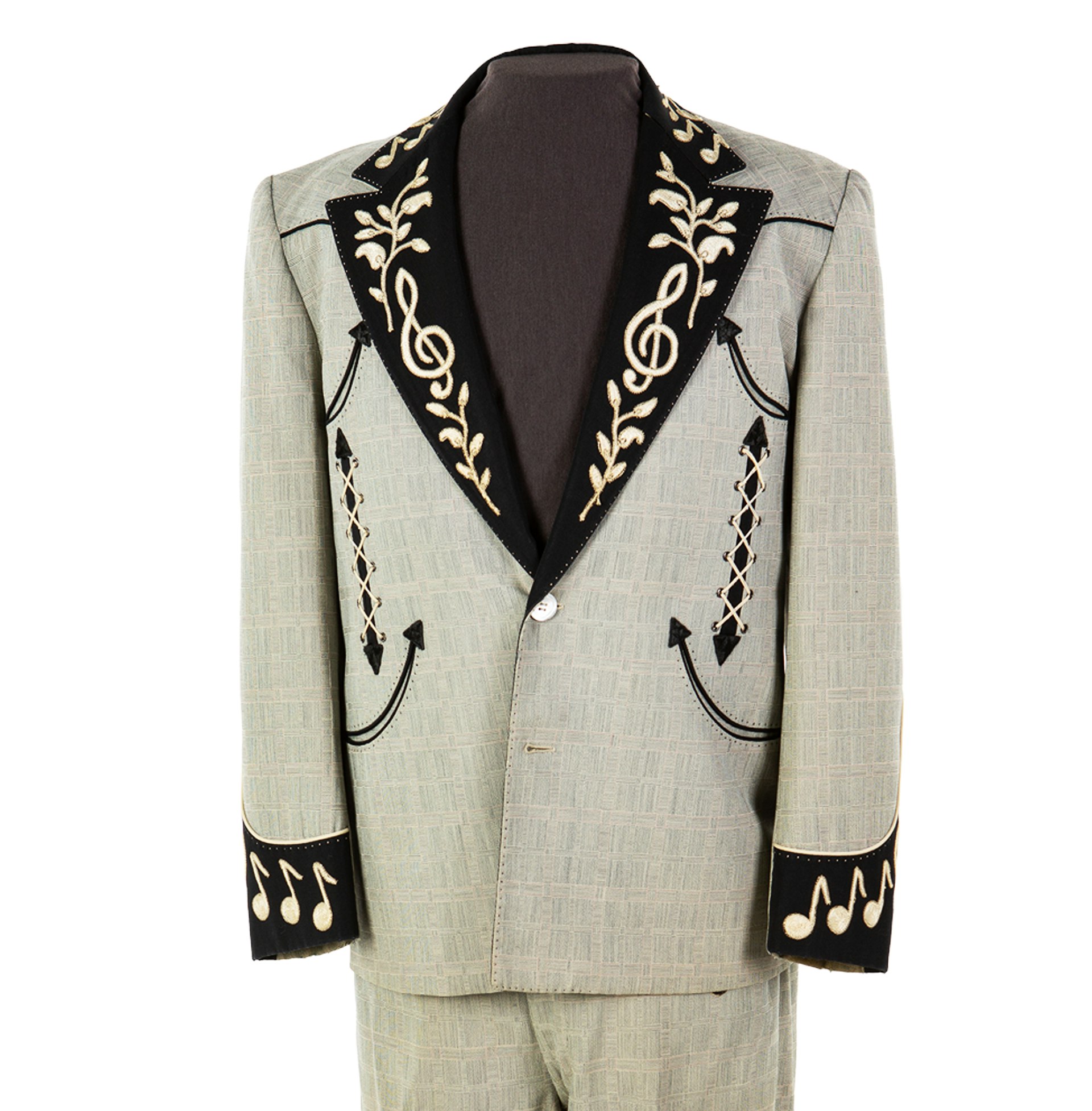 Skeets Yaney outfit · detail