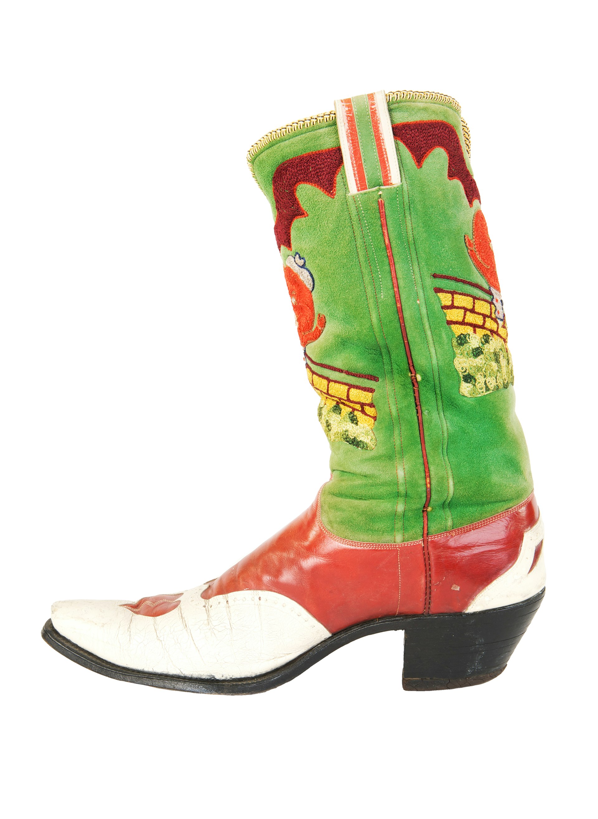 Hank Snow locomotive suit detail