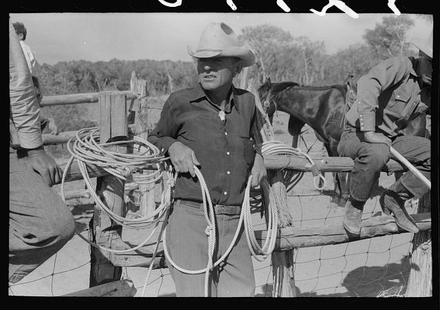 Cowboy at rodeo, Quemado, New Mexico, 1940