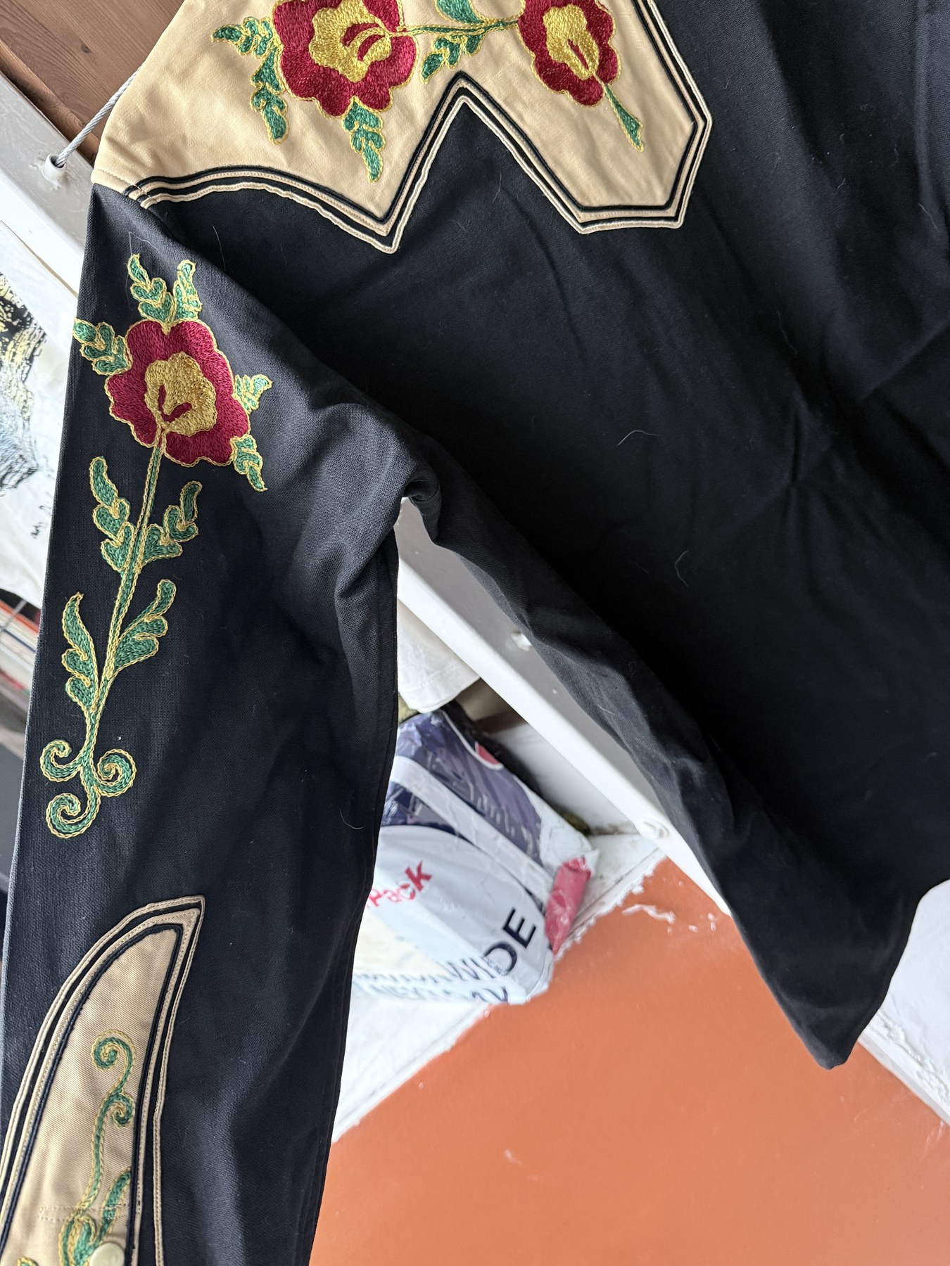 Close view of the Sam A. Formann Co. shirt’s embroidered back yoke and sleeve